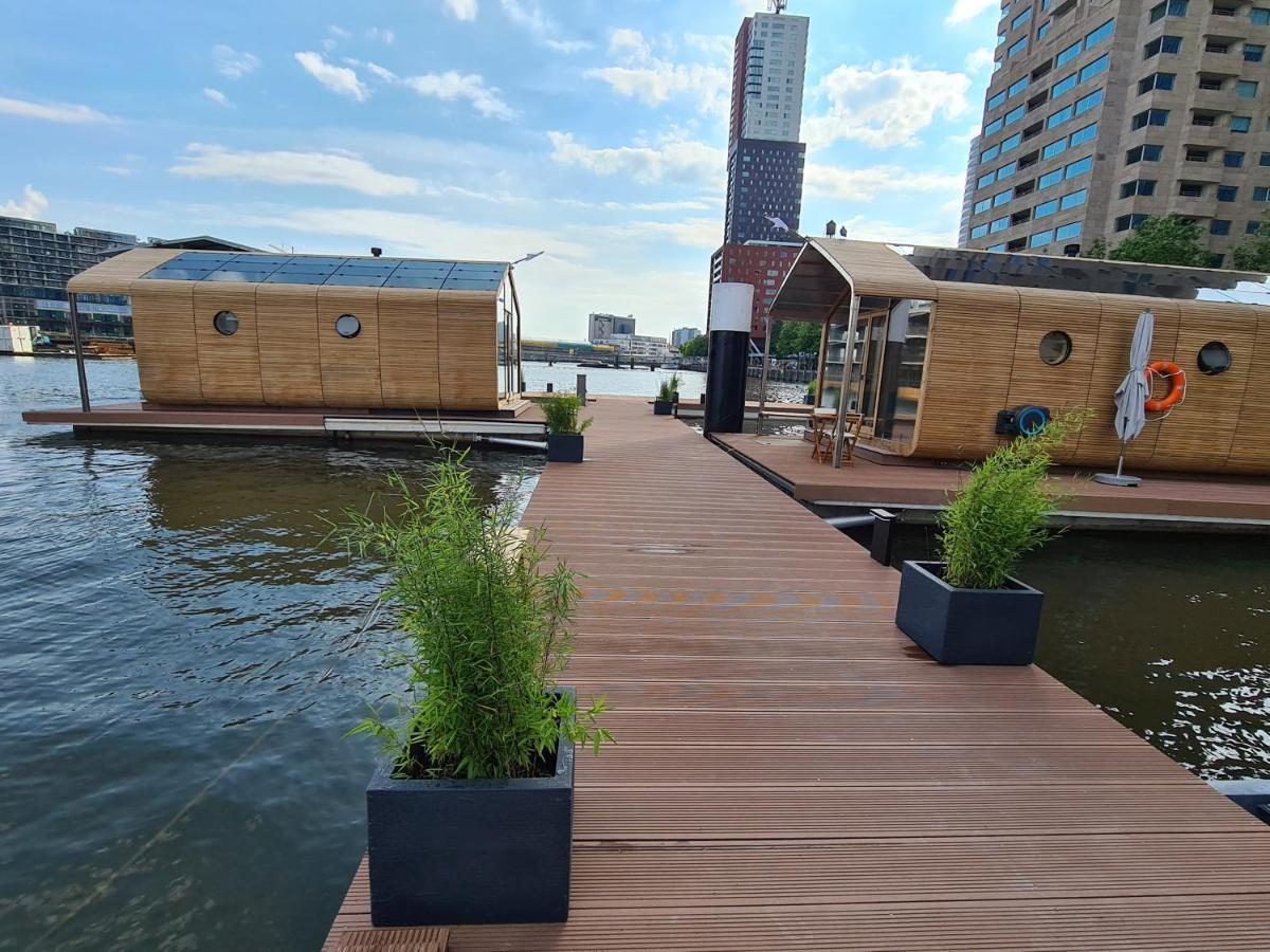 Wikkelboats At Floating Rotterdam Rijnhaven Villa Exteriör bild